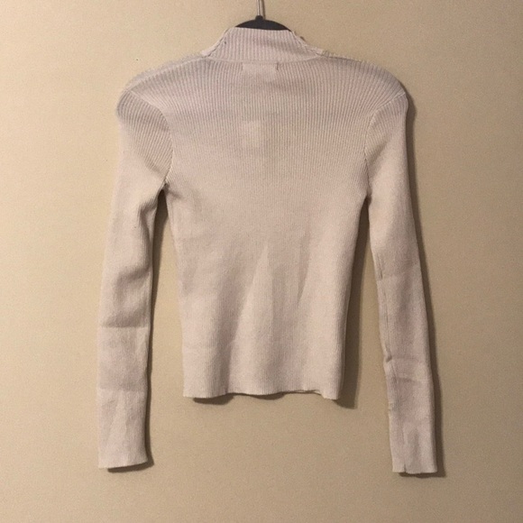 NWT Kendall & Kylie Mockneck Cut Out Sweater - Picture 4 of 5